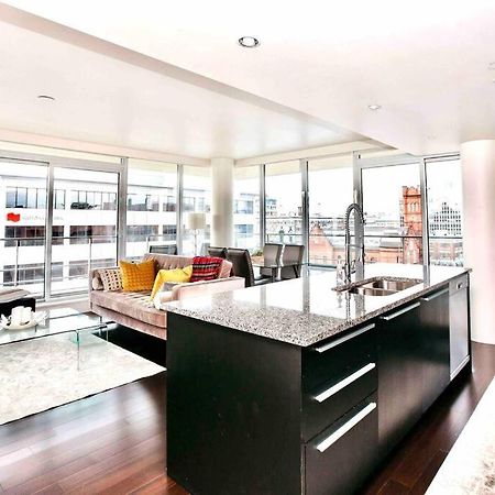 Victoria'S Best Location 2 Bedroom Luxe Condo Exterior foto