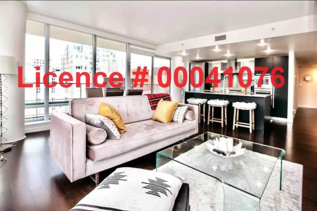 Victoria'S Best Location 2 Bedroom Luxe Condo Exterior foto
